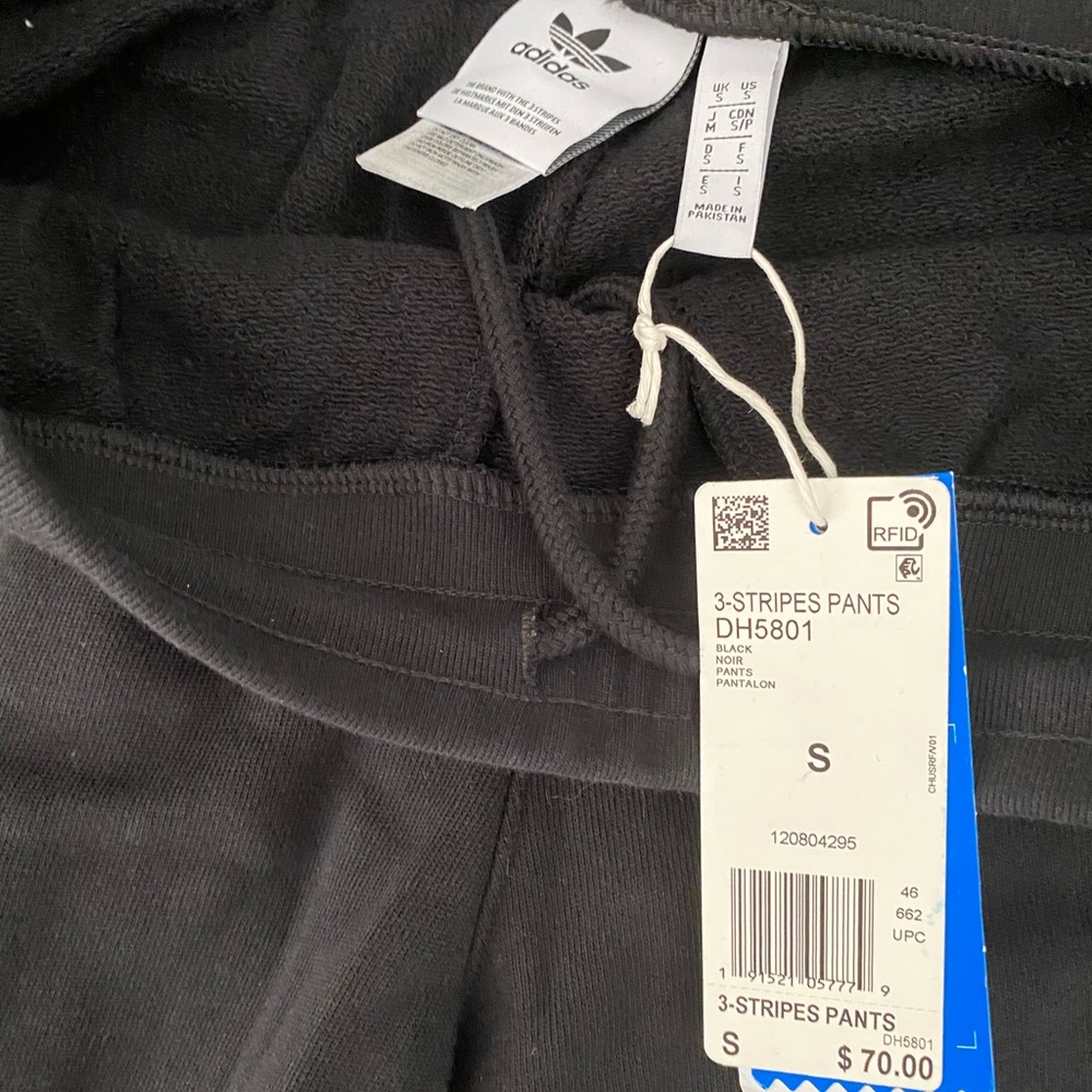 Black adidas joggers - Picture 3 of 3